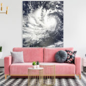 Taifun Parma Richtung Westen Leinwanddruck (Insitu (Wohnzimmer))