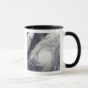 Taifun Sudal südlich von Japan 3 Tasse