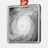 Taifun Sudal südlich von Japan Ornament Aus Metall (Links)