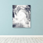 Taifun Tingting über der Insel Nord-Mariana Leinwanddruck (Insitu (Holzboden))