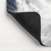 Taifun Tingting über der Insel Nord-Mariana Mousepad (Ecke)