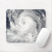 Taifun Tingting über der Insel Nord-Mariana Mousepad (Mit Mouse)
