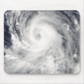 Taifun Tingting über der Insel Nord-Mariana Mousepad (Vorne)