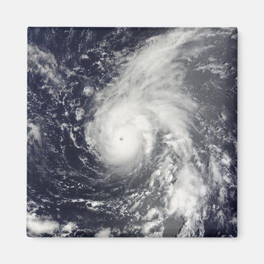 Taifun Vamco im Pazifik Magnet (Vorne)