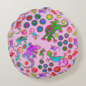 Tails from the Nursery at Dusk Rundes Kissen (Rückseite)