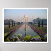 Taj Mahal Mausoleum bei Sunrise Poster (Vorne)