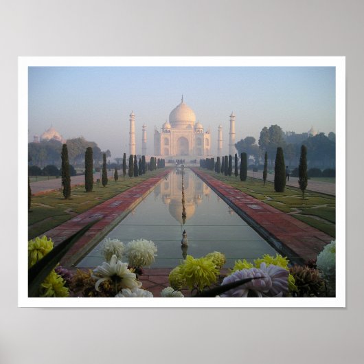 Taj Mahal Mausoleum bei Sunrise Poster (Vorne)
