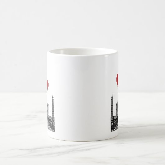 Taj Mahal und Red Hot Air Balloons Kaffeetasse (Mittel)