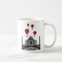 Taj Mahal und Red Hot Air Balloons