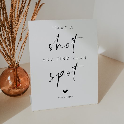 Take a Shot and Find Your Spot Wedding Sockelschild
