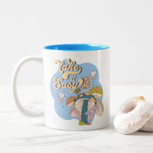 Take It Easy – Retro psychedelischer Pilz Zweifarbige Tasse