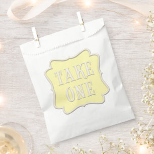 "Take One" Wunderland Tee Party Pastellgelb Geschenktütchen