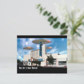 Take Us to your Museum Postkarte (Stehend Vorderseite)