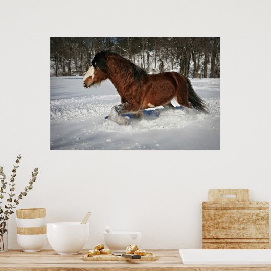 Taking It In Stride-Clydesdale in the Snow Poster (Küche)