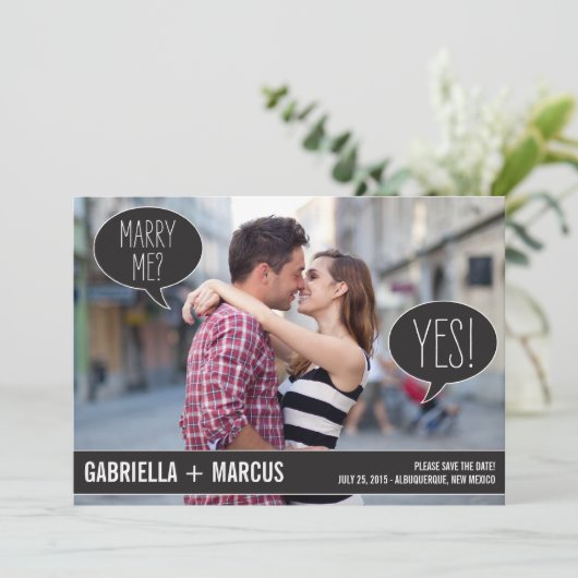 Talk Bubbles Wedding Save the Date Cards (Stehend Vorderseite)