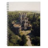 Tall Graue Stone Burg im Grünen Notizblock (Vorderseite)