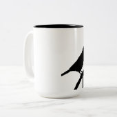 Tall Pun Attempo Murder Crow Tasse (Vorderseite Links)