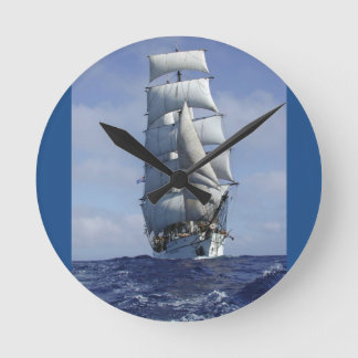tall ship clock runde wanduhr