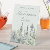 Tall Timber Evergreen Trees Wedding Hand Sanitizer Sockelschild (In Situ)