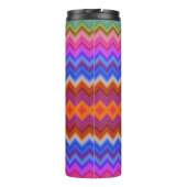 Tall travel mug with a vibrant zigzag pattern thermosbecher (Rückseite)