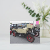 Tan Antique Car Postkarte (Stehend Vorderseite)