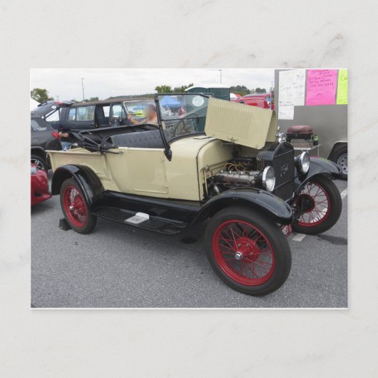 Tan Antique Car Postkarte (Vorderseite)