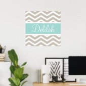 Tan Aquamariner Zickzack Individuelle Name Poster (Heimbüro)