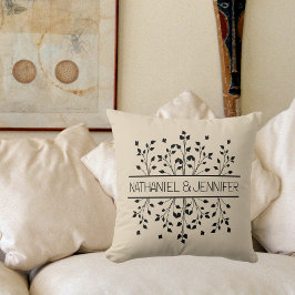 Tan & Black Floral Frame Monogram Wedding Kissen
