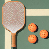 Tan Boho Chic Polka Dot Muster Benutzerdefinierter Pickleball Schläger