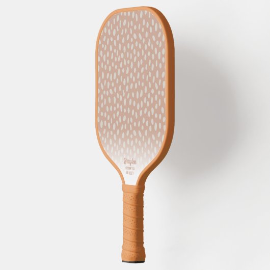 Tan Boho Chic Polka Dot Muster Benutzerdefinierter Pickleball Schläger (Links)