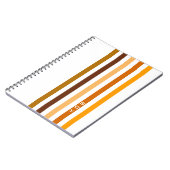 Tan Brown Orange Vertikal Stripes Monogramm Notizblock (Linke Seite)