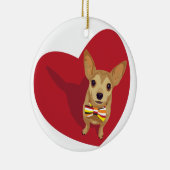 Tan Chihuahua mit einer Bogen-Krawatte im roten He Keramikornament (Rechts)