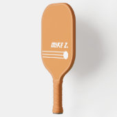Tan Color PickleBall Paddle mit dem Namen des Spie (Links)