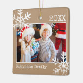 Tan Foto von Border White Snowflakes Holiday Keramikornament (Links)