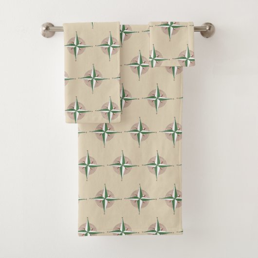 Tan Green Compass Print Camp Wandern im Freien Nat Badhandtuch Set (Insitu)