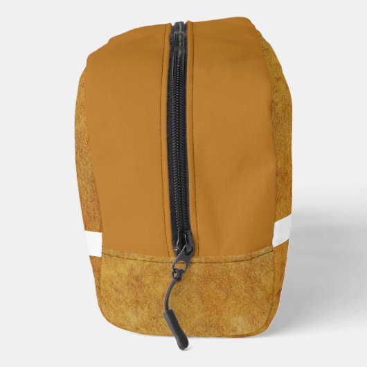 Tan Leather Textur Trim White Monogram Name Waschbeutel (Rechts)