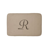 Tan Mit Monogramm Plush Bath Mat Badematte (Vorderseite)