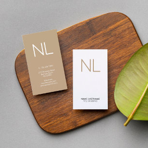 Tan Monogram Minimalistisch Modern White Vertikal Visitenkarte
