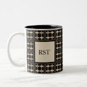 Tan on Black Initials Zweifarbige Tasse (Links)
