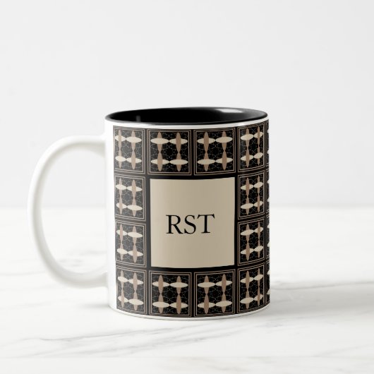 Tan on Black Initials Zweifarbige Tasse (Links)
