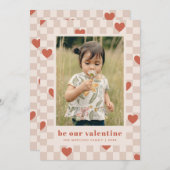 Tan Red Checkerboard Herz Valentine's Day Card Einladung (Vorne/Hinten)