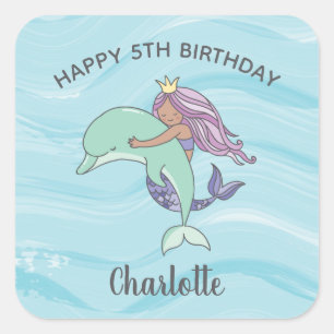 Tan Skin Lila Mermaid mit Dolphin Geburtstag Quadratischer Aufkleber