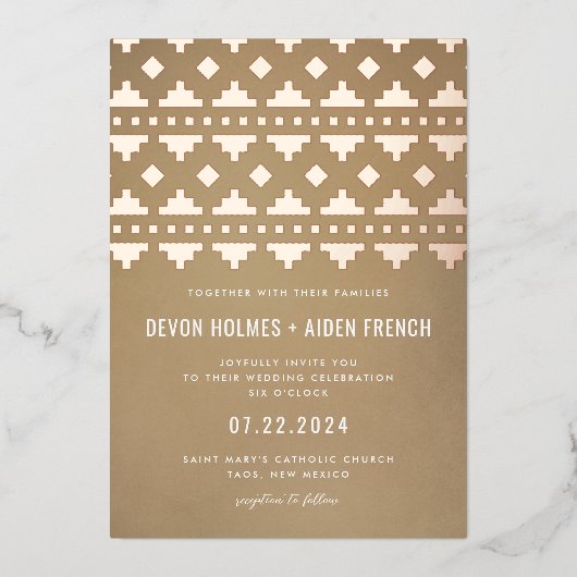 Tan Southwest Gleam Wedding Rose Gold Folieneinladung (Vorderseite)