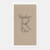 Tan und Brown Name Monogram Paper Handtuch Serviette (Vorderseite)