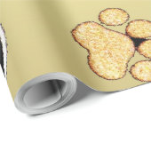 Tan und schwarze Pfoten auf goldenem Hintergrund # Geschenkpapier (Rolleneckpunkt)