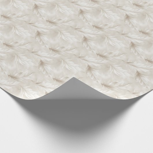 Tan und White Feather Pattern Bridal Geschenkpapier (Ecke)