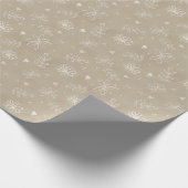 Tan & White Simple Daisies neutrale Farbe Geschenkpapier (Ecke)