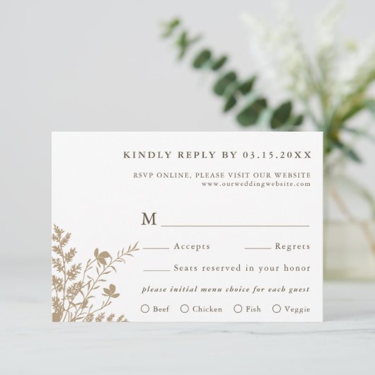 Tan & White Wildblume Hochzeitsmahl Auswahl RSVP Karte (Stehend Vorderseite)