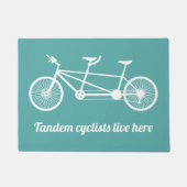 Tandem-Radfahrer leben hier Aquamarin blau und wei Fußmatte (Vorderseite)