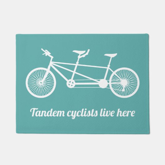 Tandem-Radfahrer leben hier Aquamarin blau und wei Fußmatte (Vorderseite)